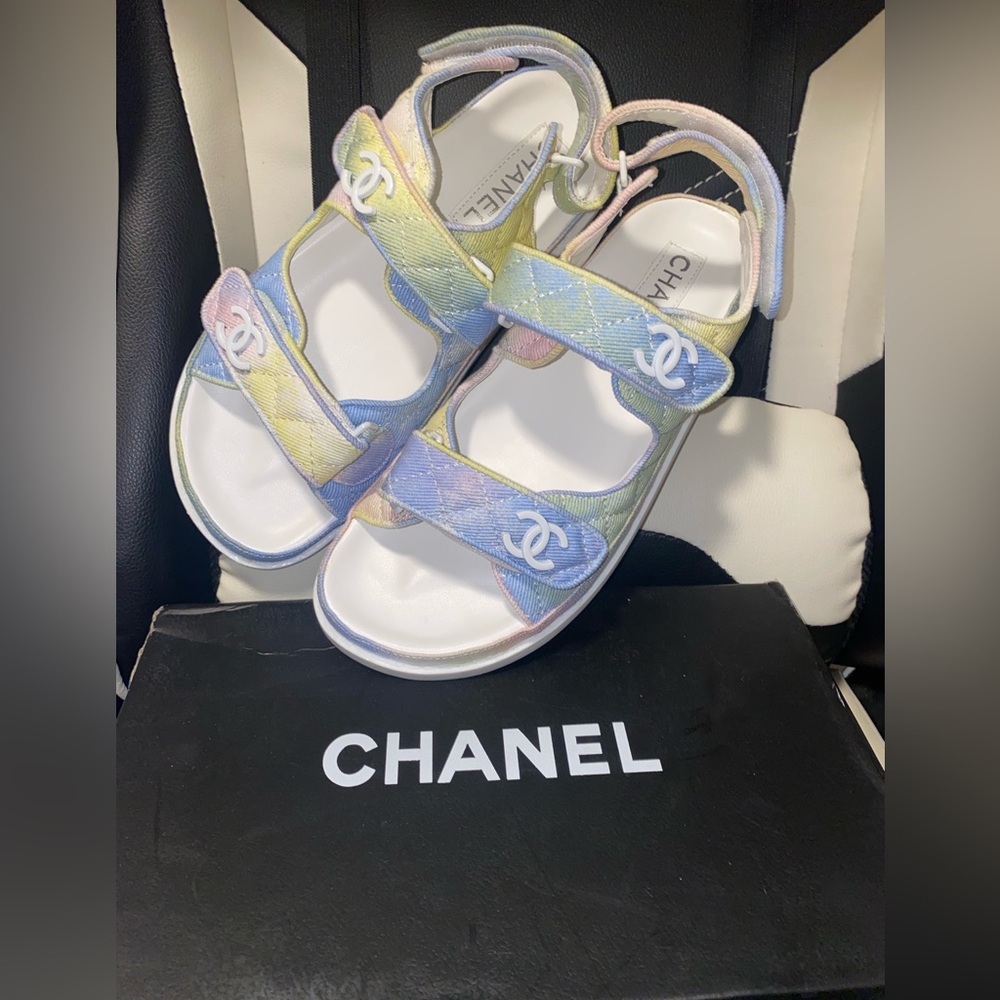 chanel sandals size 39 EUR new never worn with box